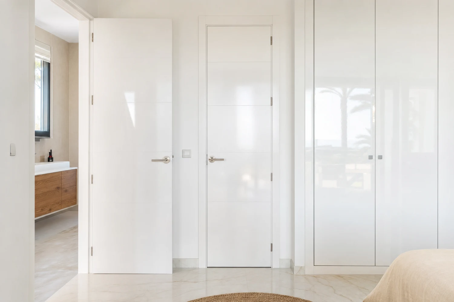 Lacado de puertas y muebles